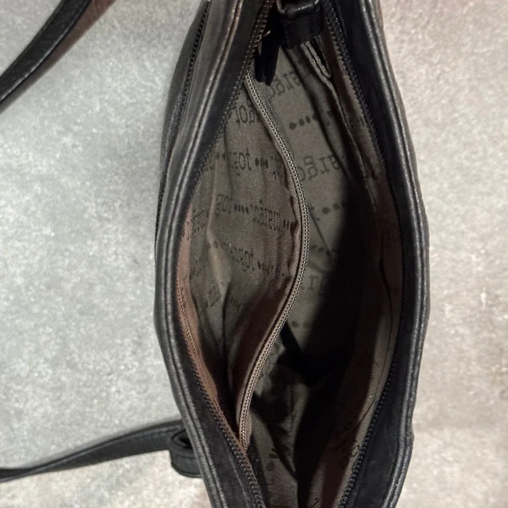 Margot New York Crossbody Bag Womens Small Black EUC Leather Messenger